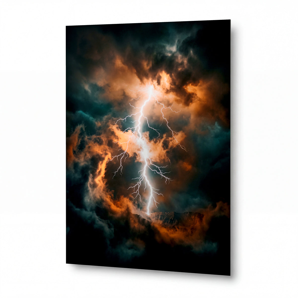 Obraz Ohnivý blesk v bouřkovém víru — kovový obraz na hliníkovém panelu s vysokým leskem