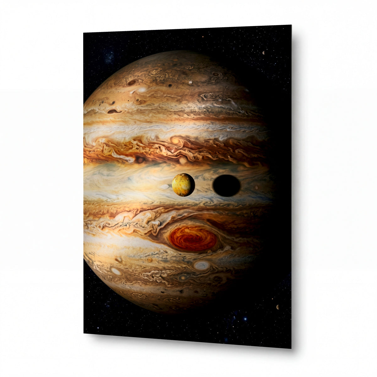 Obraz Jupiter a měsíc Io v tanci planet — kovový obraz na hliníkovém panelu s vysokým leskem