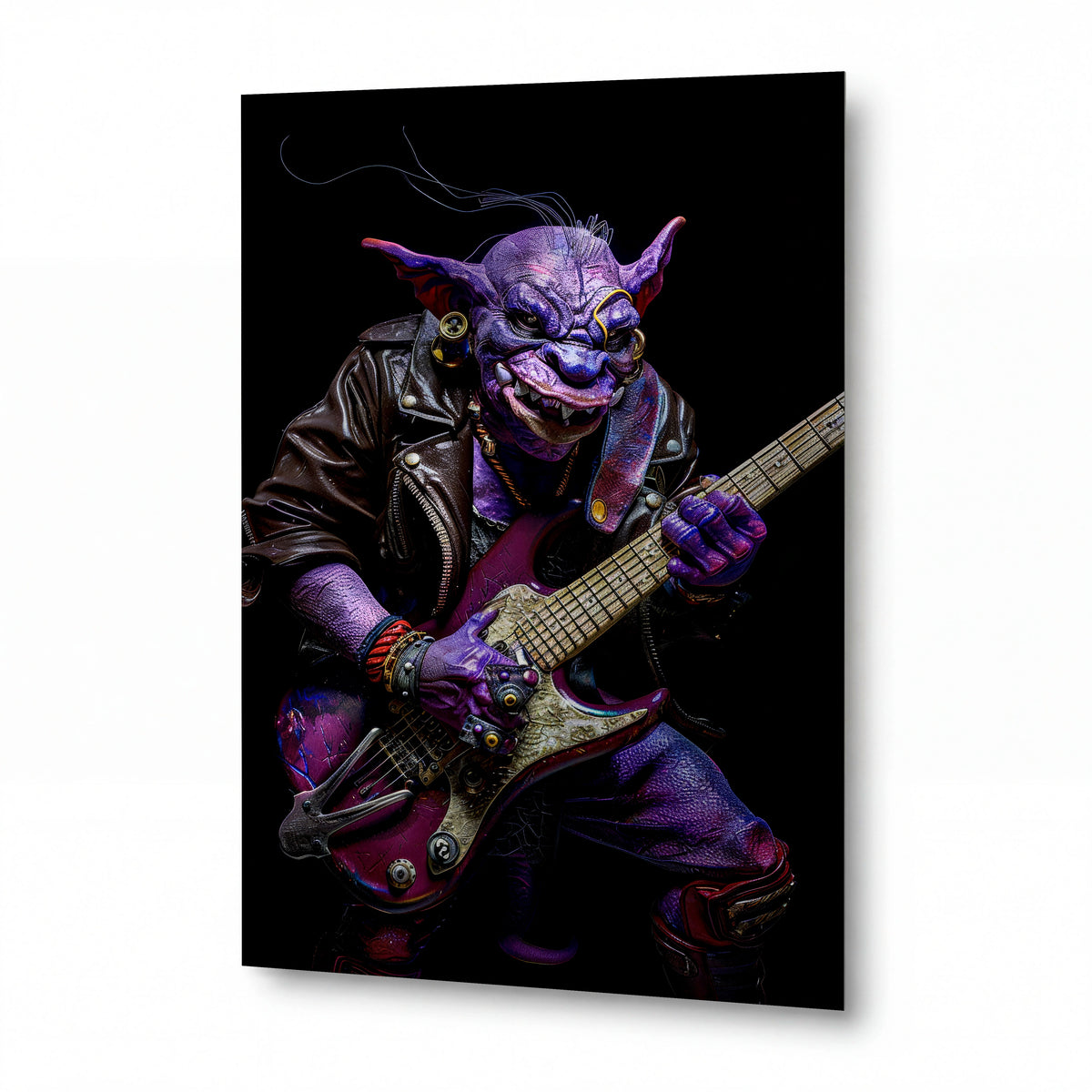 Obraz Fialový rockerský goblin s elektrickou kytarou — kovový obraz na hliníkovém panelu s vysokým leskem