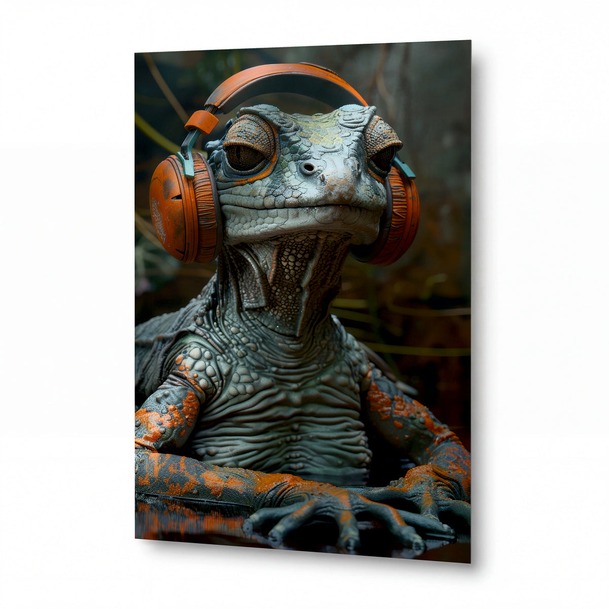 Obraz Chameleon s oranžovými sluchátky — kovový obraz na hliníkovém panelu s vysokým leskem
