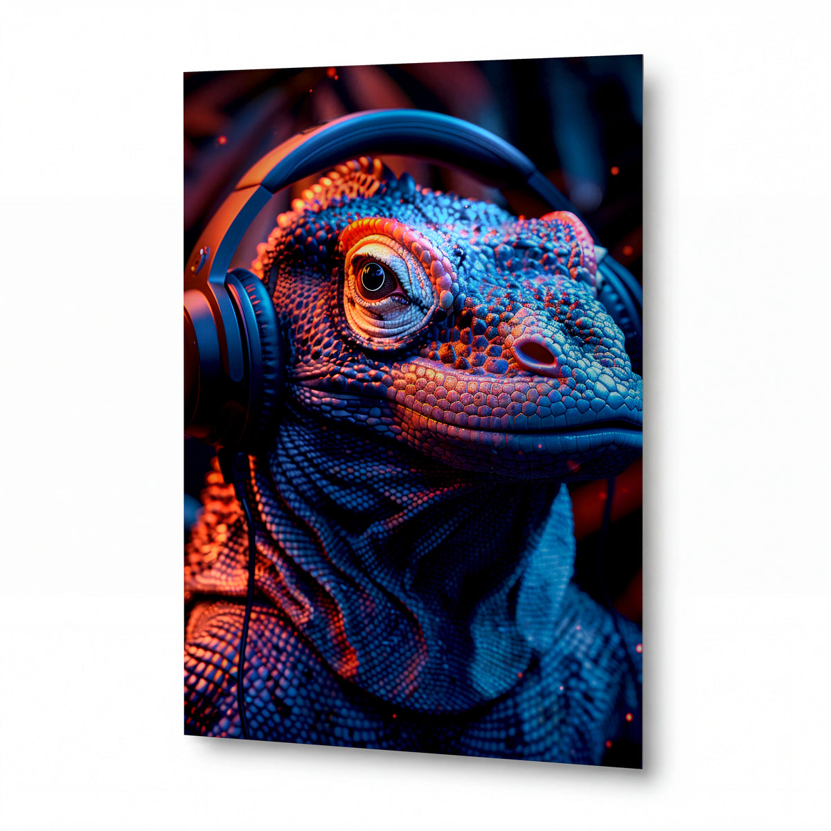 Obraz Chameleon v modrých sluchátkách — kovový obraz na hliníkovém panelu s vysokým leskem