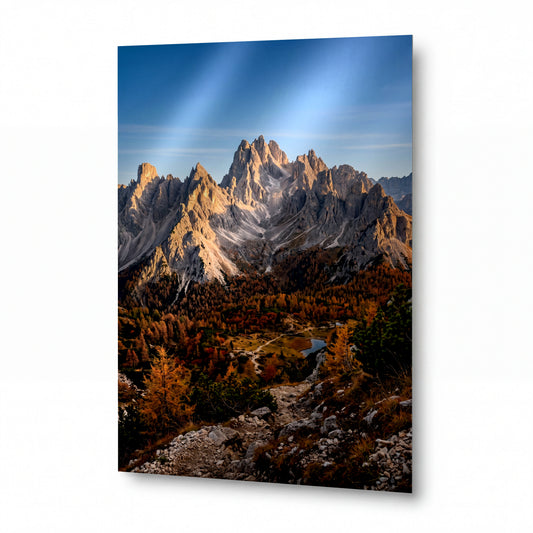 Obraz Zářící dolomitové věže v podzimním úsvitu — hliníkový panel s vysokým leskem