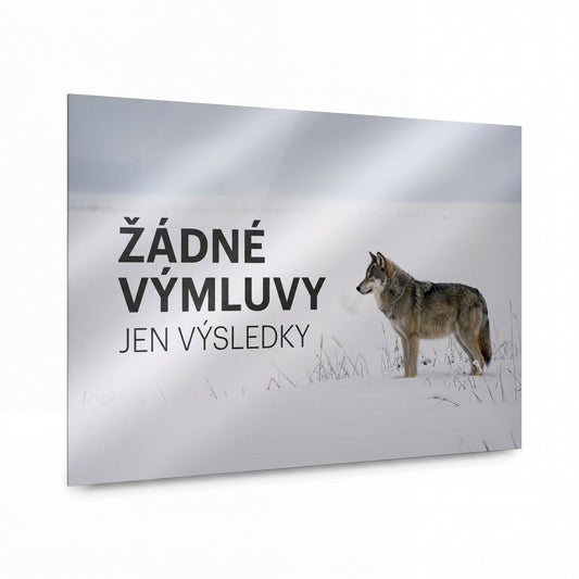 Obraz Vlk v zimní mlze s motivačním vzkazem — kovový obraz na hliníkovém panelu s vysokým leskem