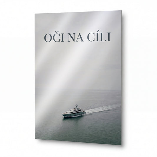 Obraz Oči na cíli s jachtou v mlžné zátoce — kovový obraz na hliníkovém panelu s vysokým leskem