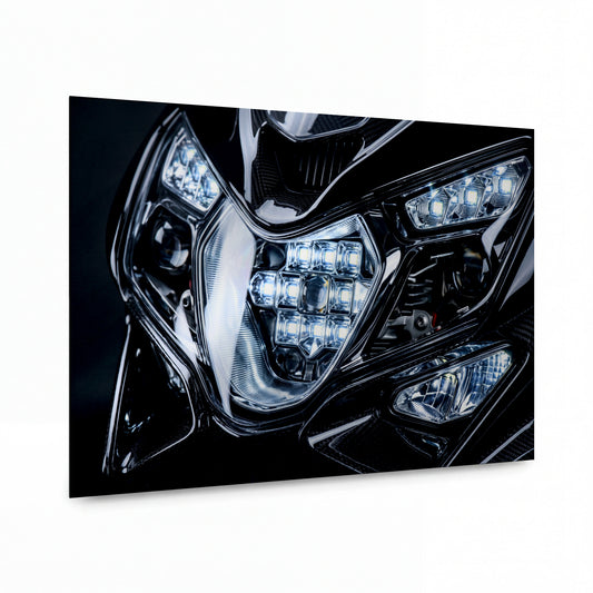 Obraz Symfonie LED světel motocyklu — kovový obraz na hliníkovém panelu s vysokým leskem