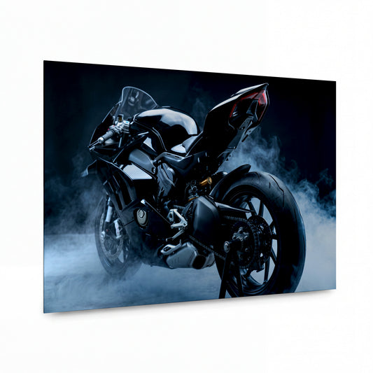 Obraz Superbike v záři dýmu a temnoty — kovový obraz na hliníkovém panelu s vysokým leskem