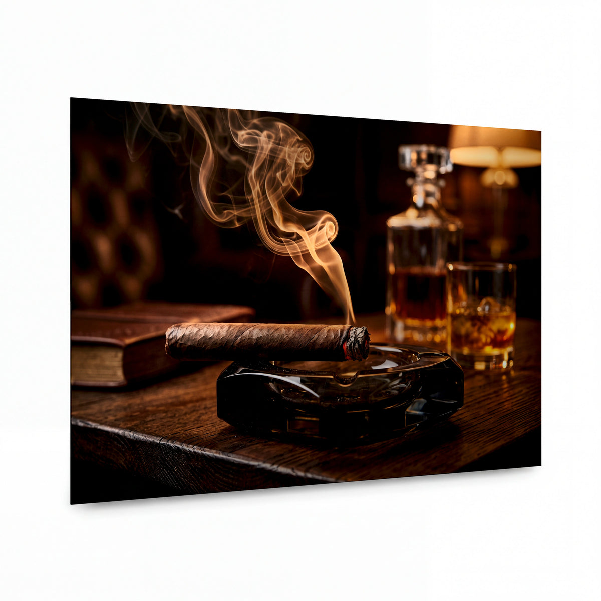 Obraz Doutník a sklenka whisky v teplém světle — kovový obraz na hliníkovém panelu s vysokým leskem